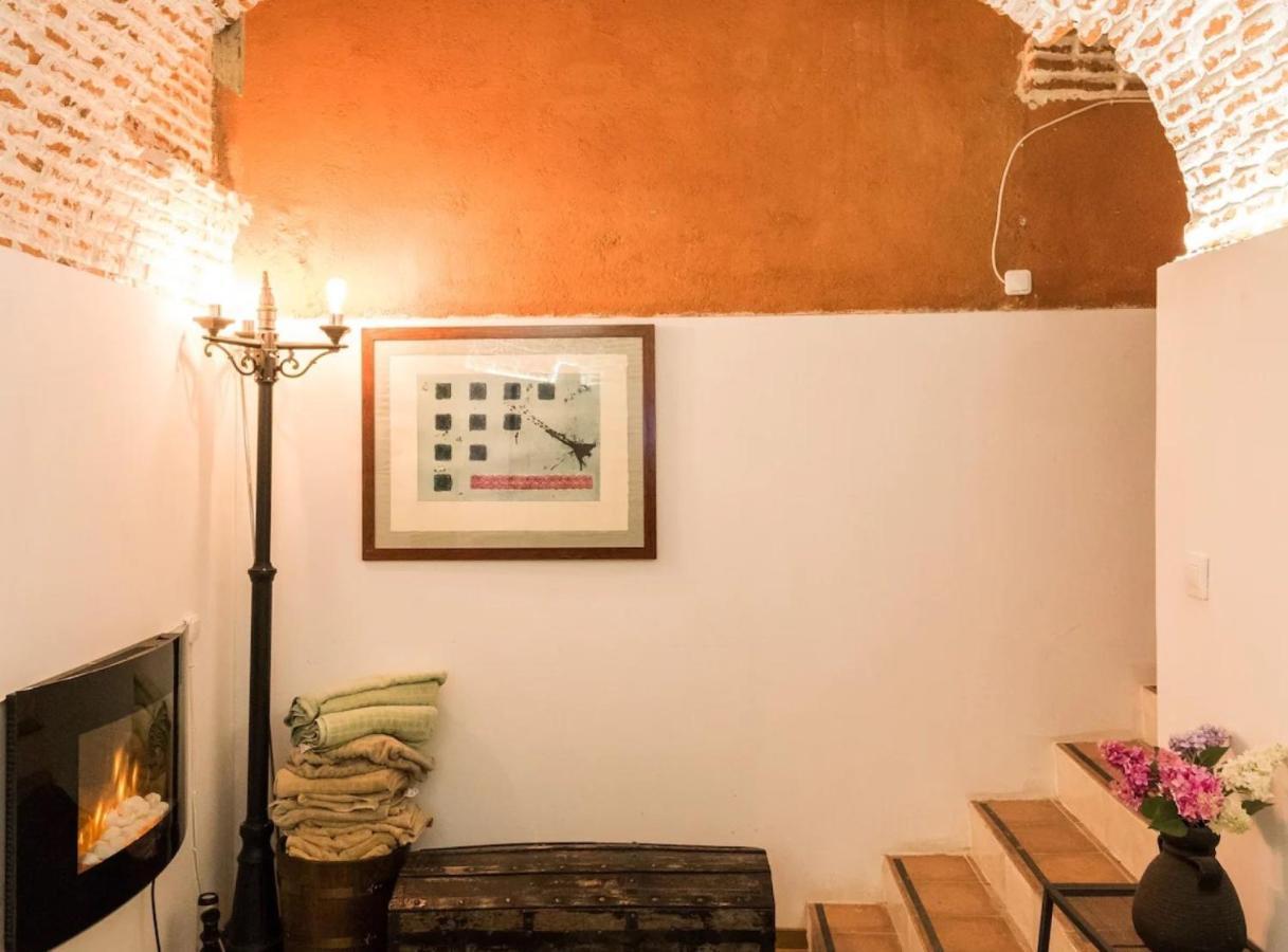 Encomienda Guest House Madrid Buitenkant foto