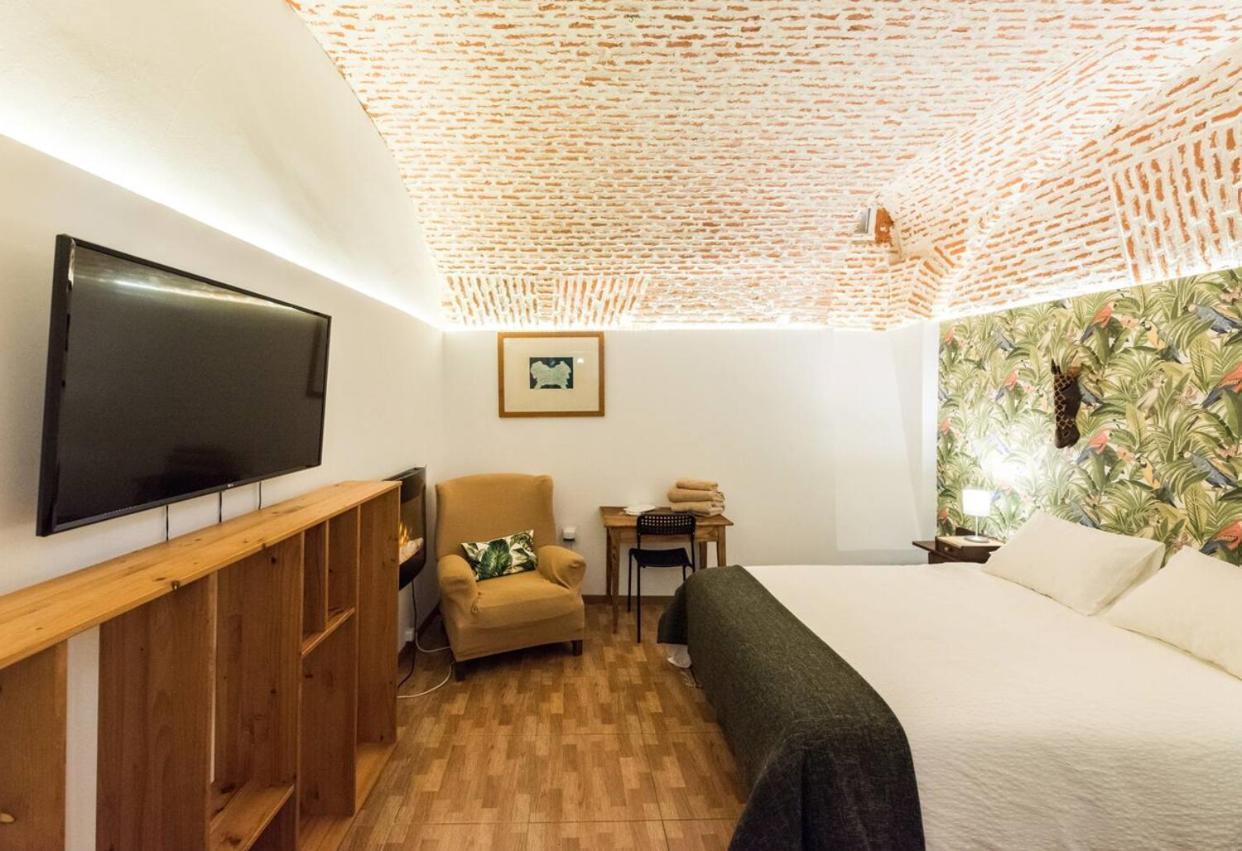 Encomienda Guest House Madrid Buitenkant foto