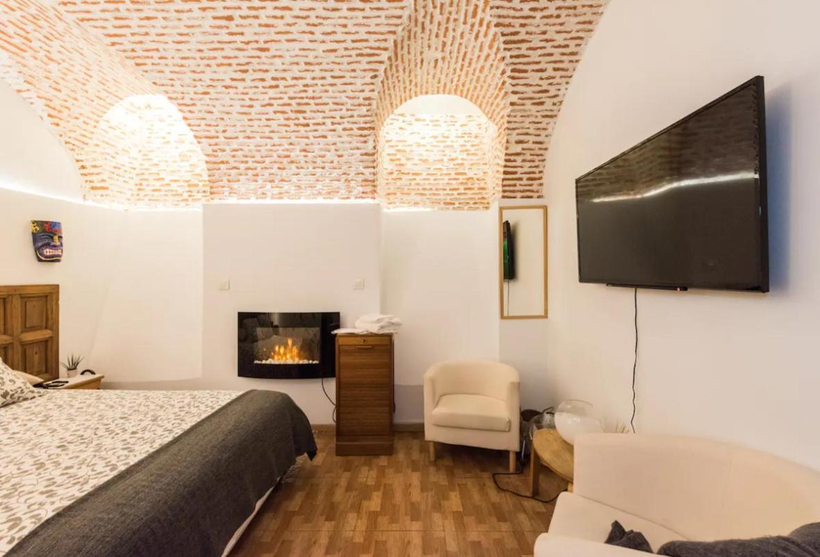 Encomienda Guest House Madrid Buitenkant foto