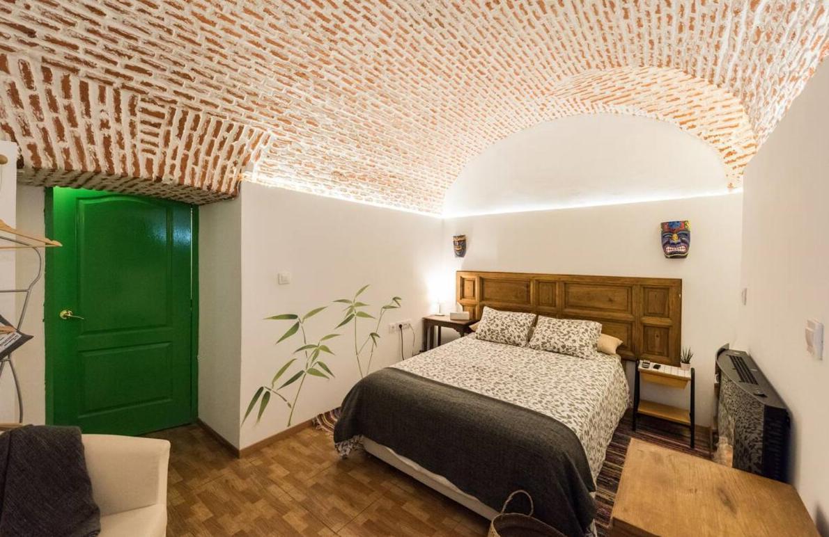 Encomienda Guest House Madrid Buitenkant foto