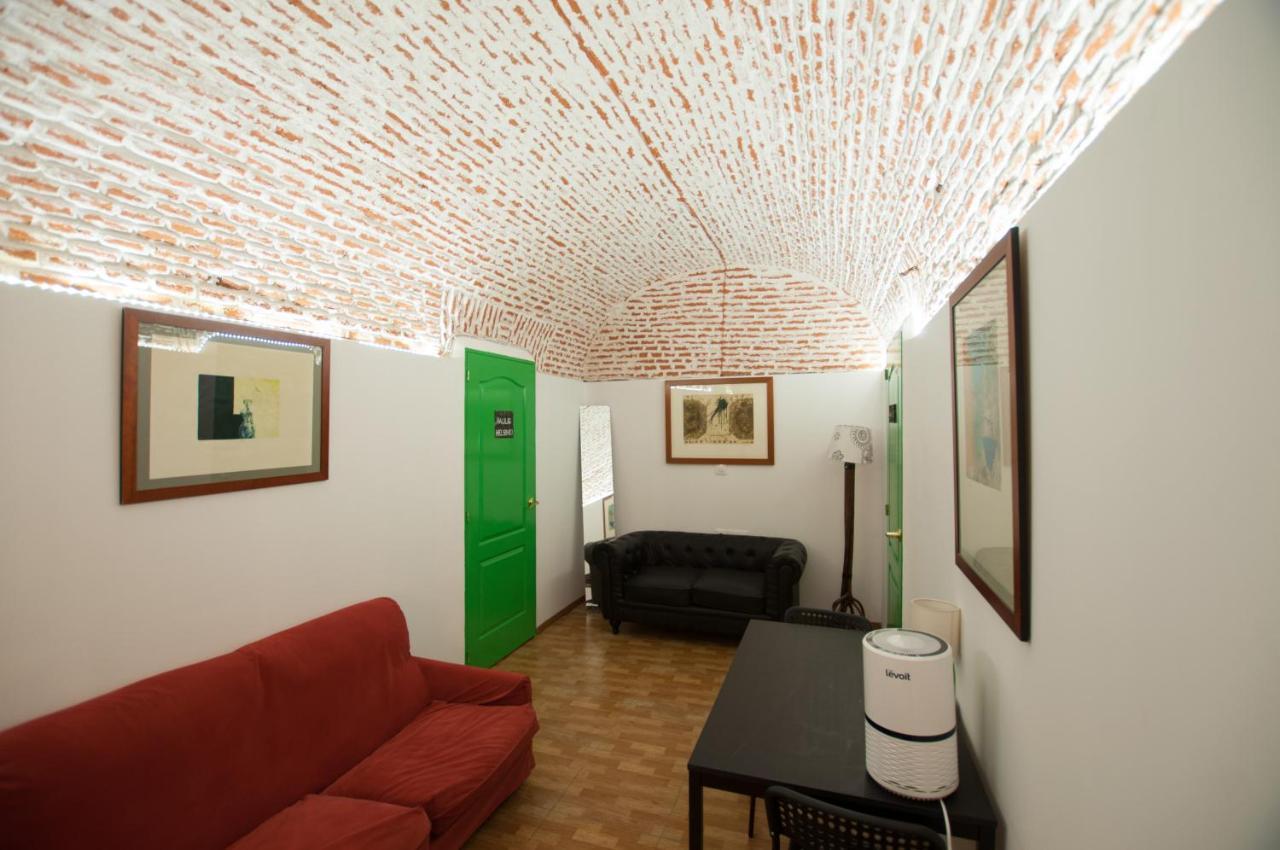 Encomienda Guest House Madrid Buitenkant foto