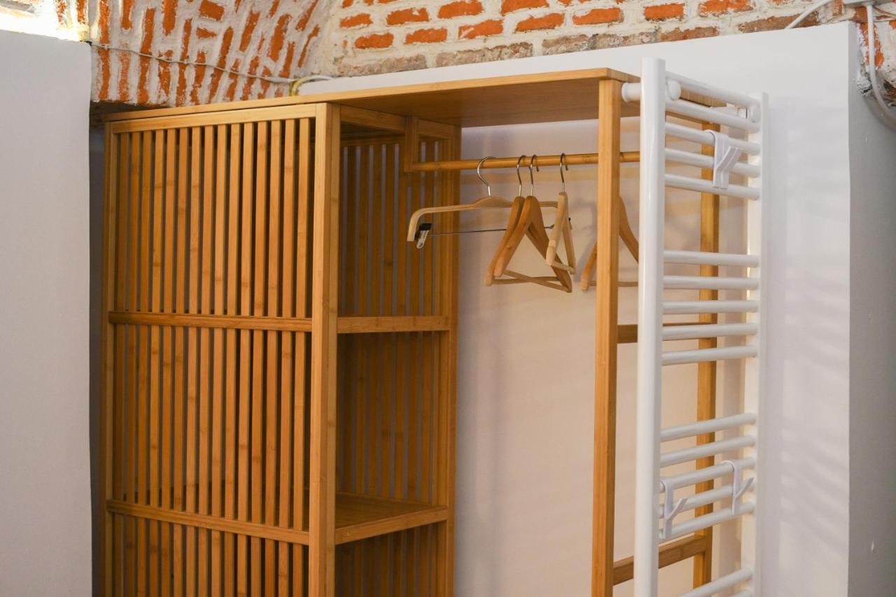 Encomienda Guest House Madrid Buitenkant foto