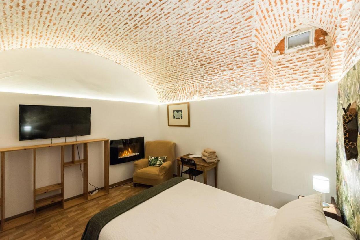 Encomienda Guest House Madrid Buitenkant foto