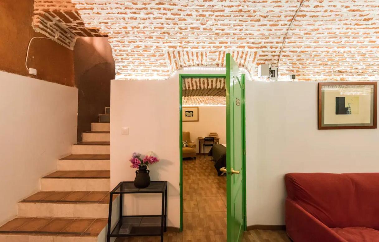 Encomienda Guest House Madrid Buitenkant foto