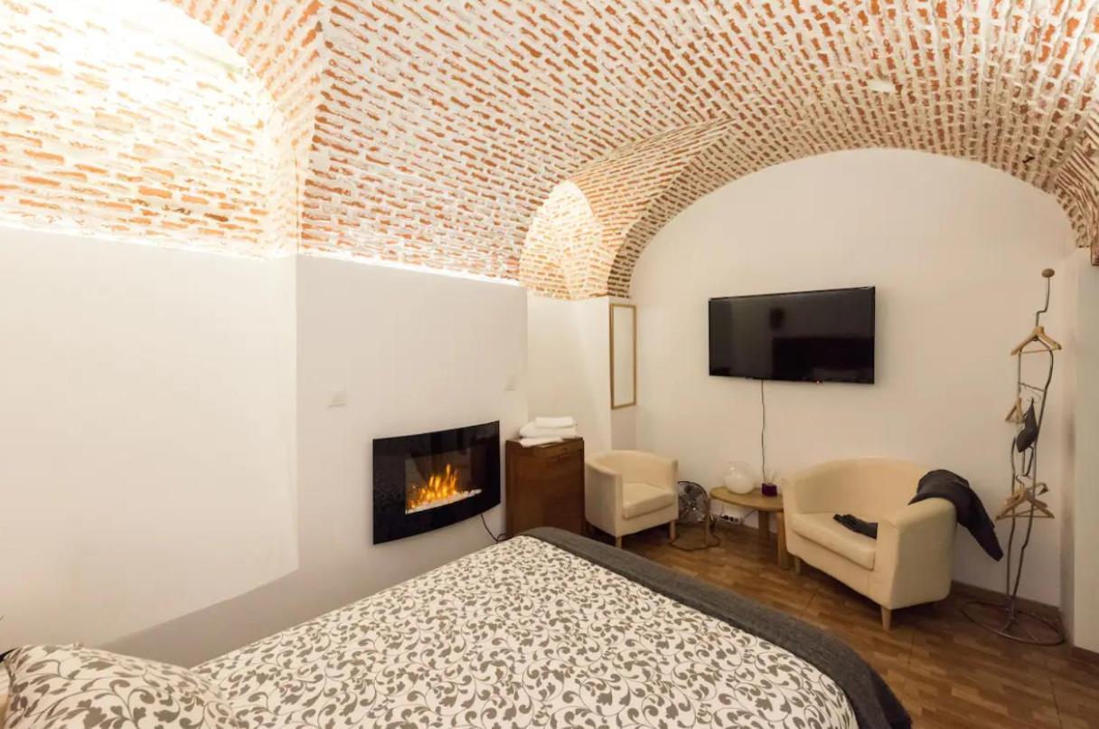 Encomienda Guest House Madrid Buitenkant foto