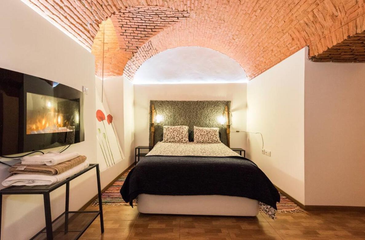 Encomienda Guest House Madrid Buitenkant foto