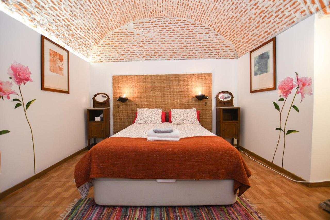 Encomienda Guest House Madrid Buitenkant foto