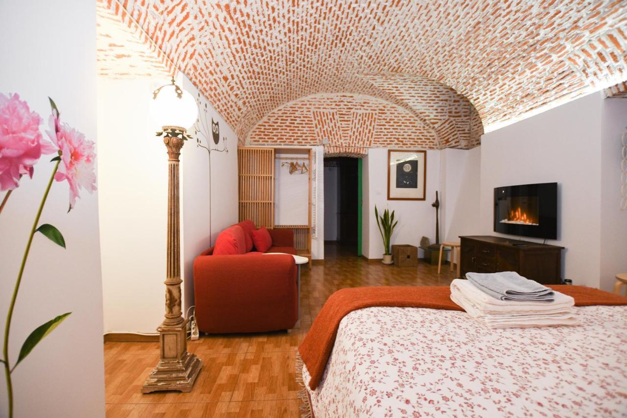 Encomienda Guest House Madrid Buitenkant foto