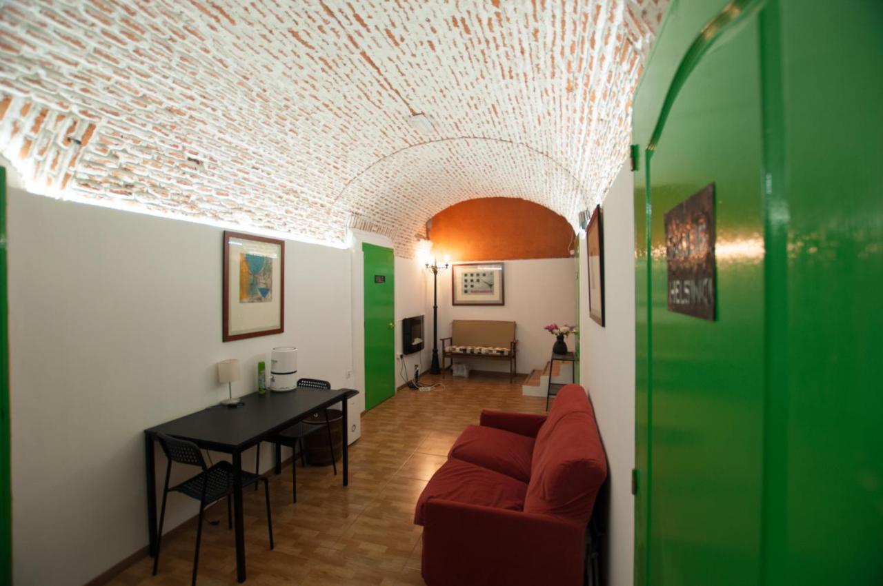 Encomienda Guest House Madrid Buitenkant foto